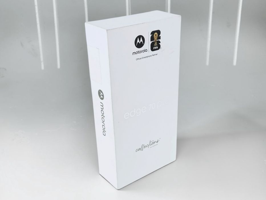 НОВ! Motorola Edge 70 Pro 5G 256GB 8RAM Pantone Titan FIFA 2026 Collection 2г. Гаранция!