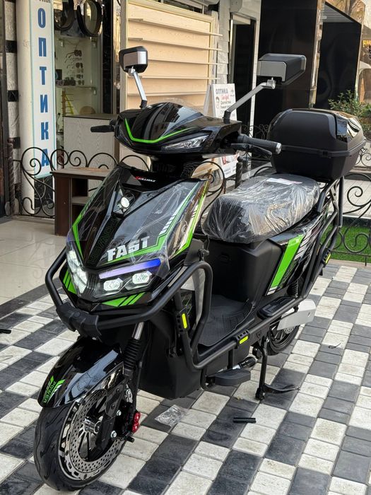 Электронный скутер Skillmax 2000 watt