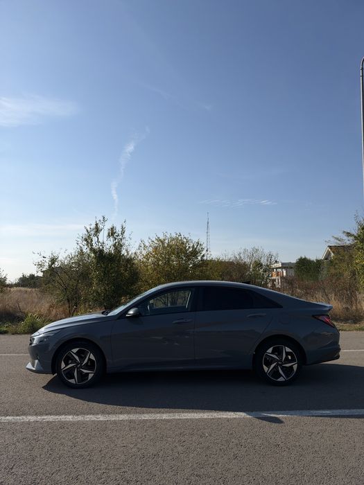HYUNDAI Elantra 2021 — imagine 3