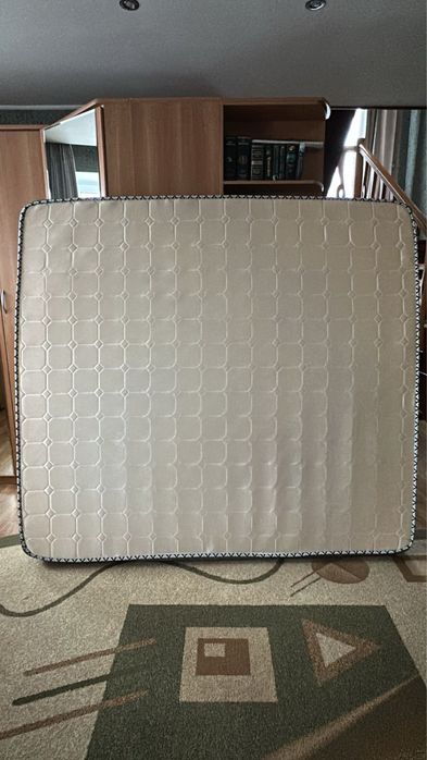 Матрас без пружин