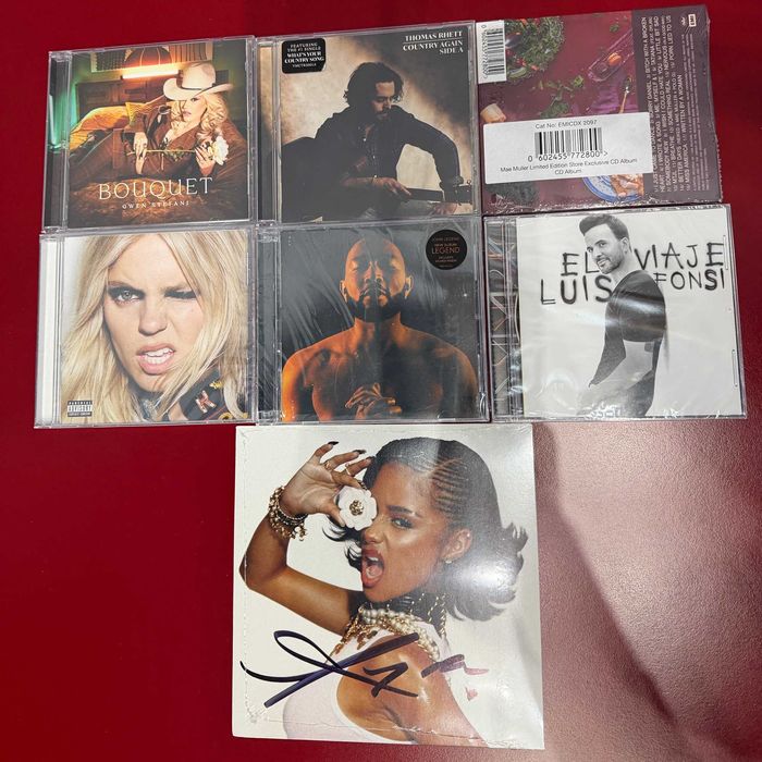 CD-uri straine SIGNED (semnate) si editii speciale limitate, NOI (Tyla - CHANEL vinil,Renee Rapp,Ed Sheeran,Luis Fonsi,Gwen Stefani)