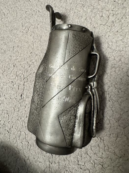 Trofeu golf din Staniu / Cositor argint aprox 300grame