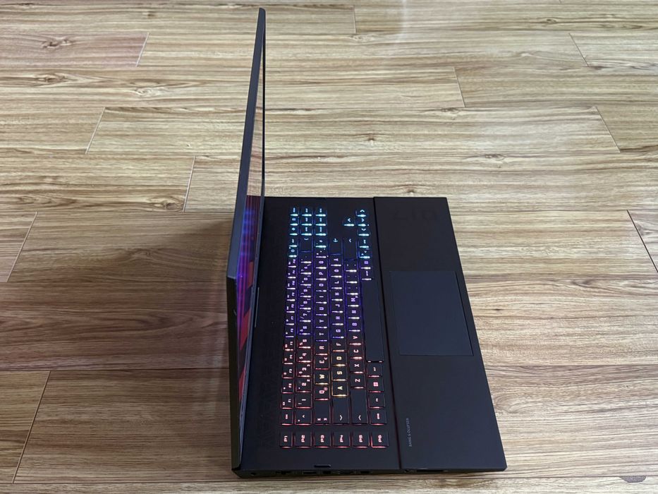 17.3 HP Omen`i7-11800H/RTX 3070/16GB RAM/512GB SSD/FHD IPS 144Hz