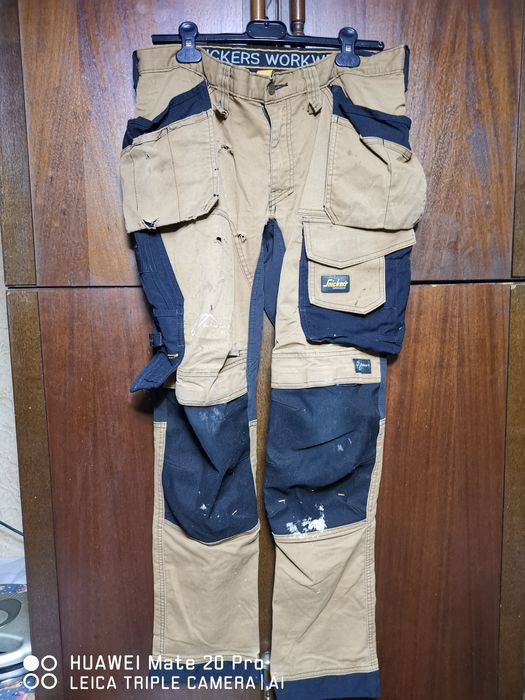 Snickers номер 50, модел 3023.