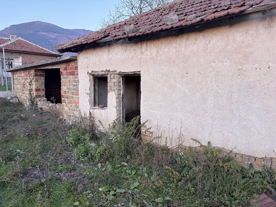 Не обзаведена къща