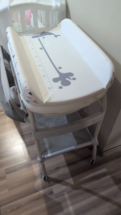 Пеленальный стол