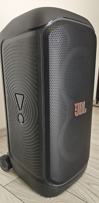 Vând JBL PartyBox 320
