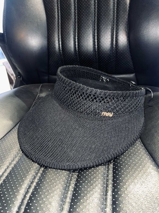 миумиу миу miumiu miu  черна козирка шапка капела плетена нова с етике