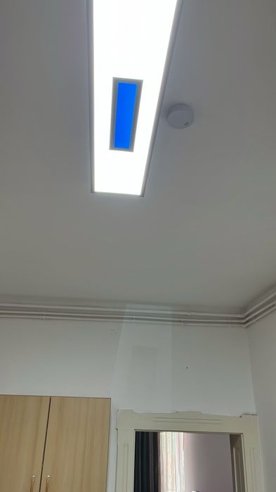 Corpuri de luminat led cu telecomandă de reglare a culori și intensități puțin folosite  5  corpuri  la 550 Ron!