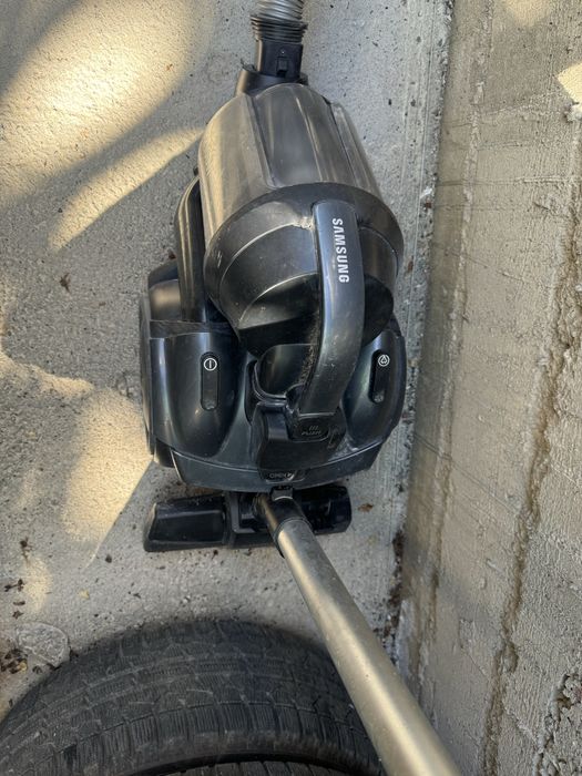Пылесос Samsung бу продам