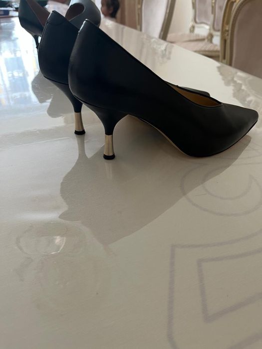 Срочно продам обувь