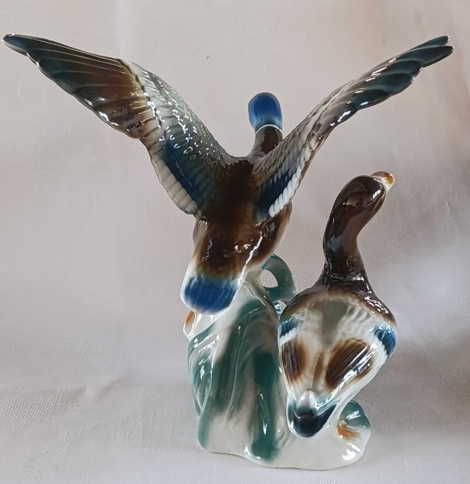Bibelou mare "Rațe Sălbatice", porțelan Iris Cluj,  Calitatea 1 (27 cm)