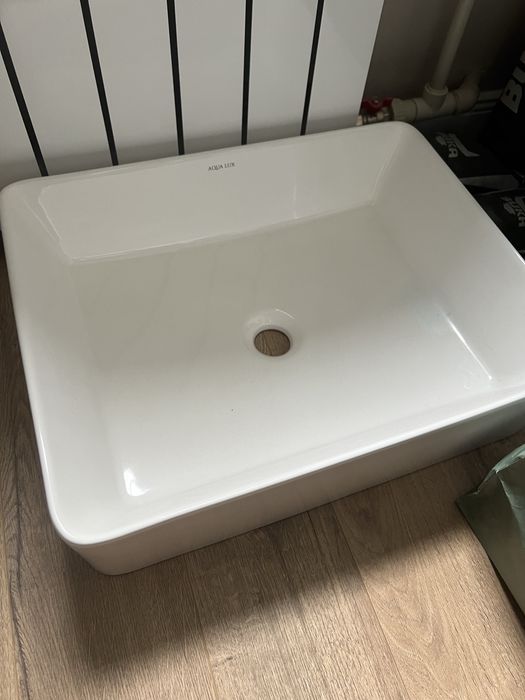 Продам раковину aqua lux керамика