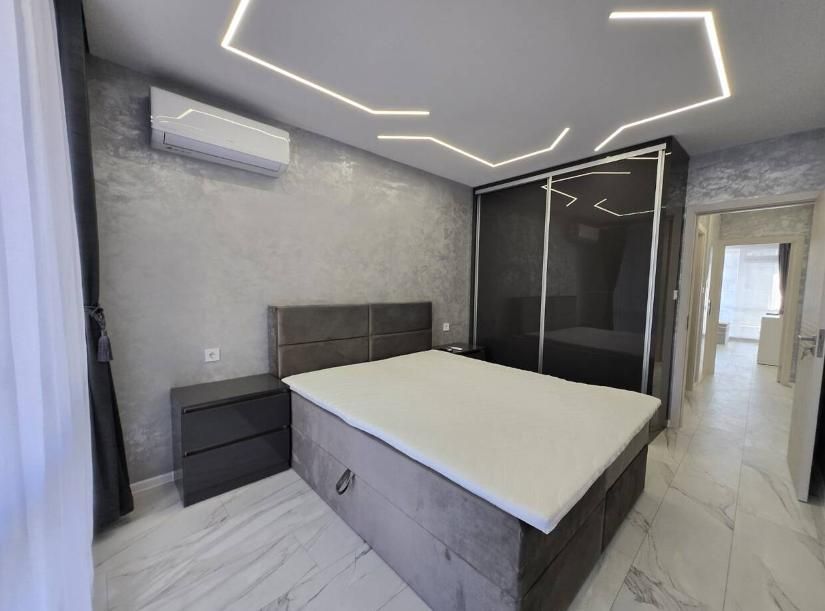 Дава се под наем Тристаен апартамент в Пловдив, Съдийски - 105 кв.м за 700 € - Снимка #2