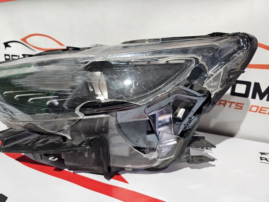 Far stanga led Maserati Levante Facelift 2020 cod  0670152722