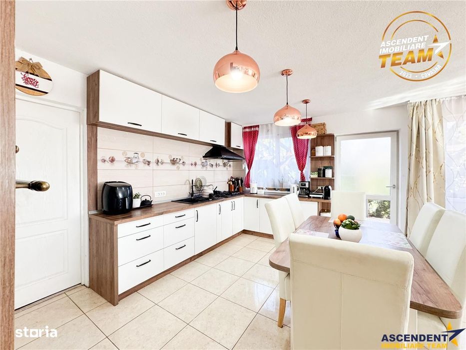 Casa primitoare si apreciabila, areal cu liniste, gradina frumoasa, Sa