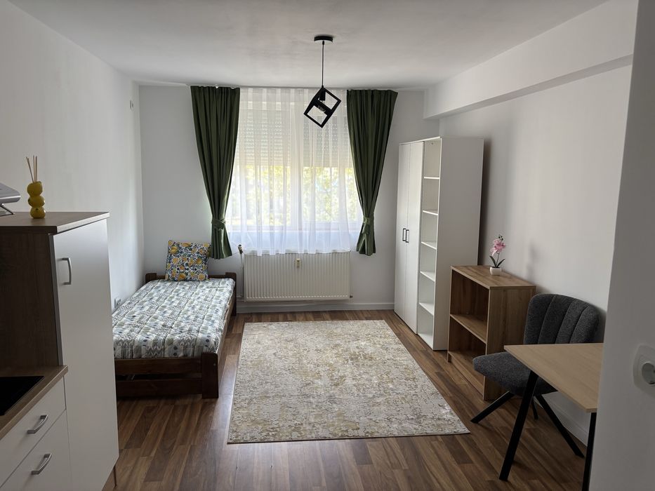 Garsoniera de închiriat zona Nufărul
