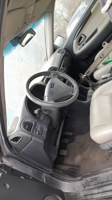 Волво S40 На части, VOLVO