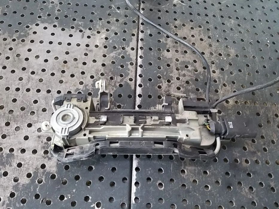 Maner usa stanga fata audi a3 8l