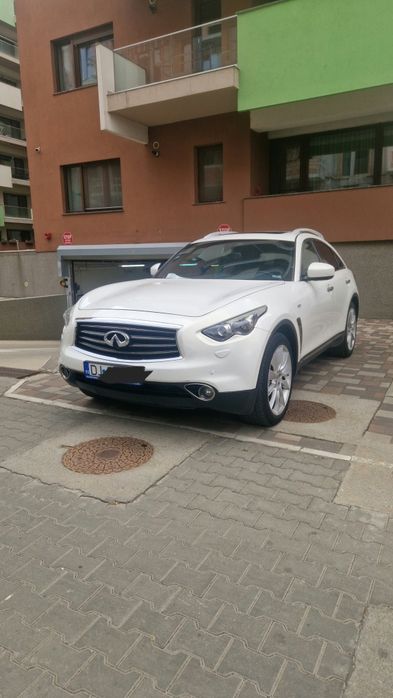 Infiniti FX30d S 2014 pret 12.000 euro negociabil