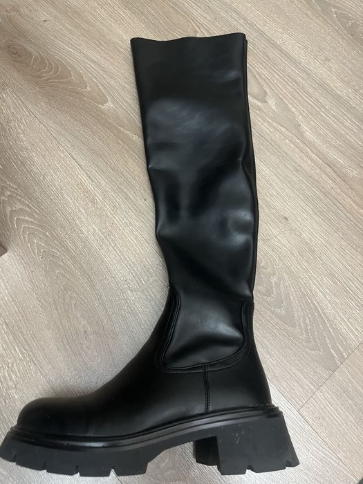 Продам сапоги и джорданы