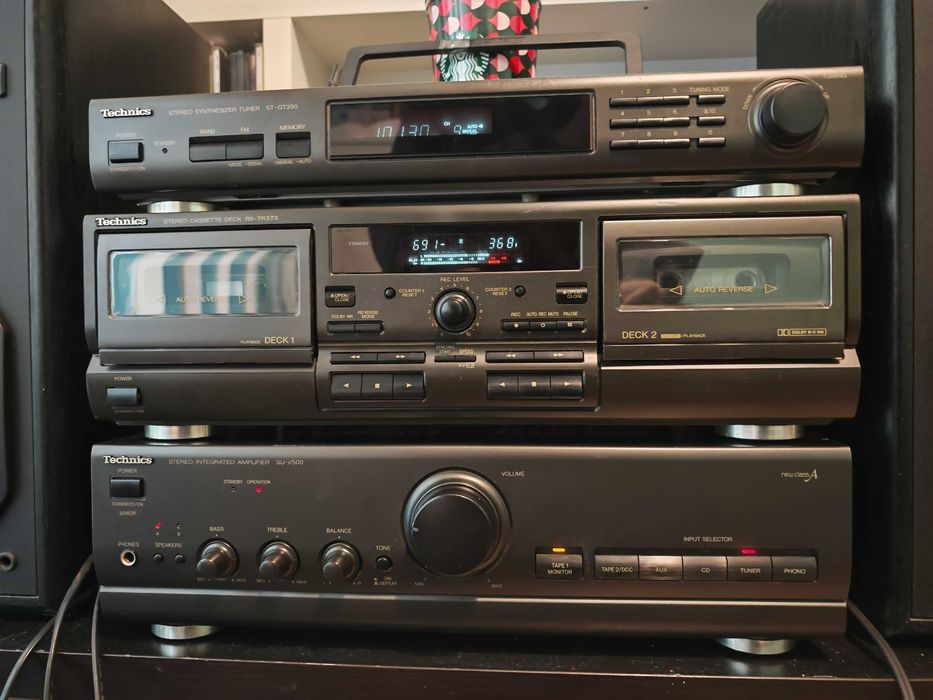 Vand linie Technics: 2 boxe, radio tuner digital, dublu deck si statie