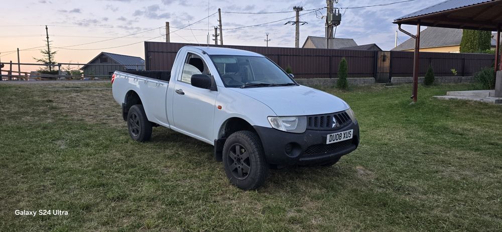 Mitsubishi L200 2.5 diesel manual