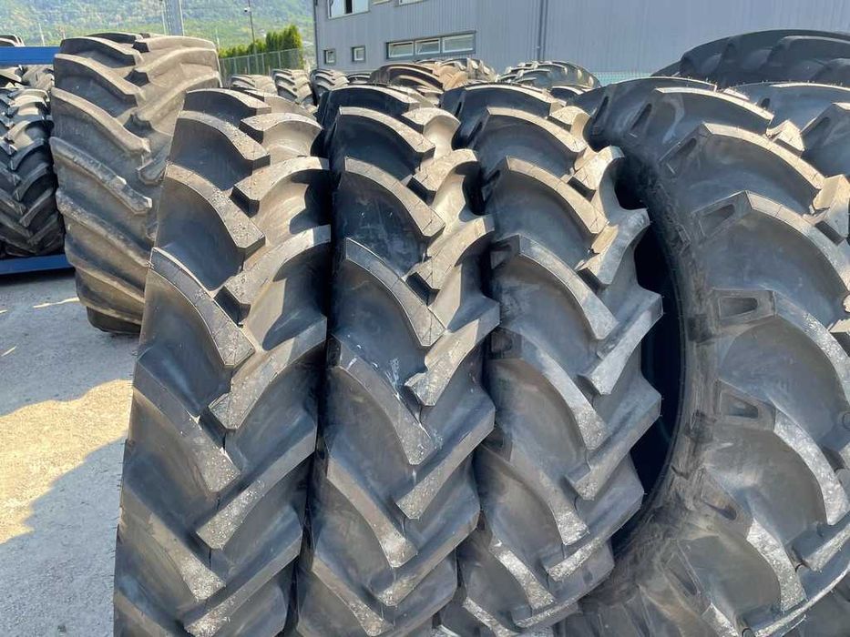 Cauciucuri noi marca BKT 14.00-38 cu 12 pliuri pentru tractor U650