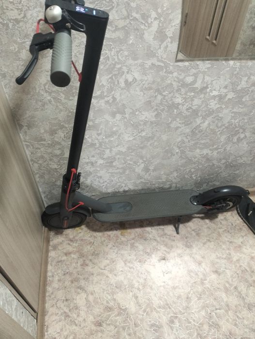 Продам электросамокат