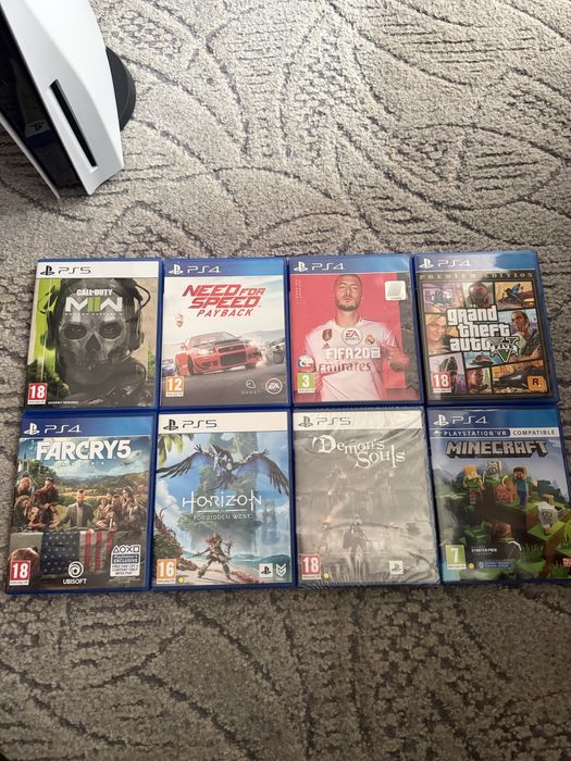 Плейстейшан 5 с 8 игри като нов