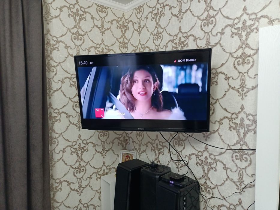 Продам телевизор Самсунг диагональ 120