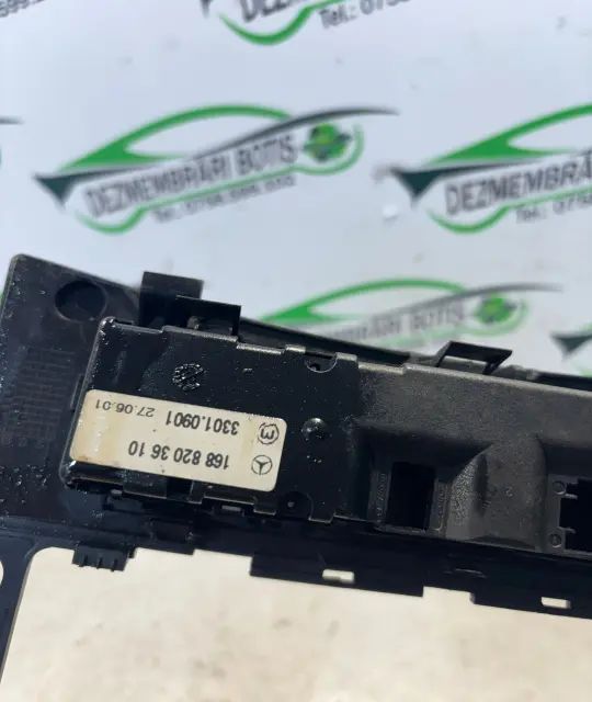 Consola centrala +PANOU BUTOANE Mercedes-Benz A-Class 2001