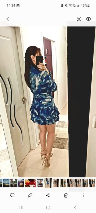 Rochie cu nasturi și curea