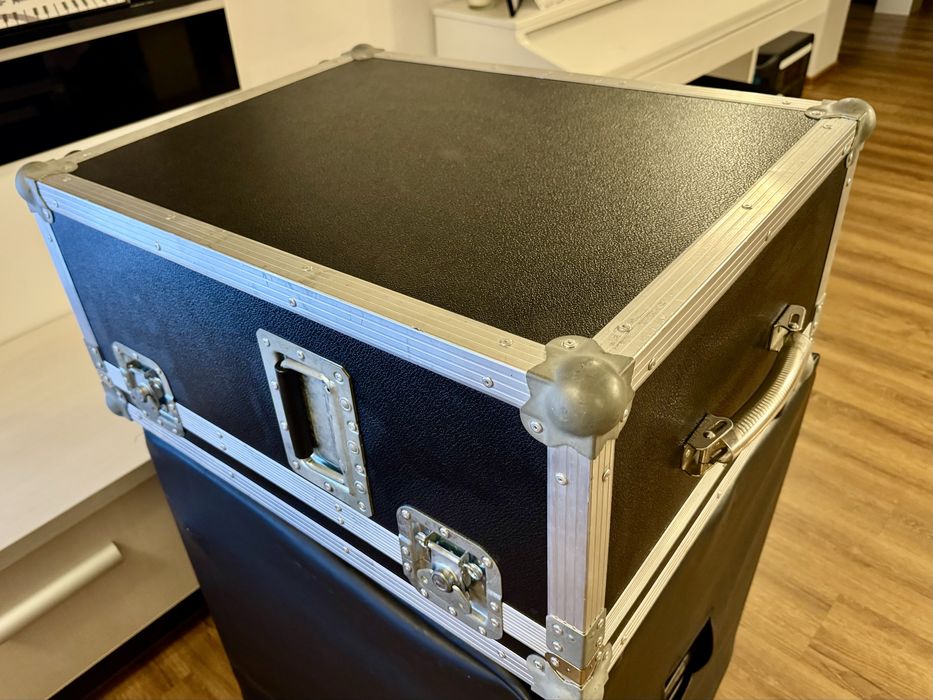 Midas M32R - Flight Case - Monitor touch (schimb doar cu Kronos 2)