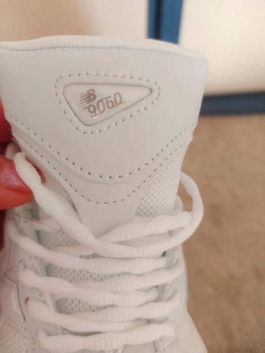 Нови дамски маратонки New balance