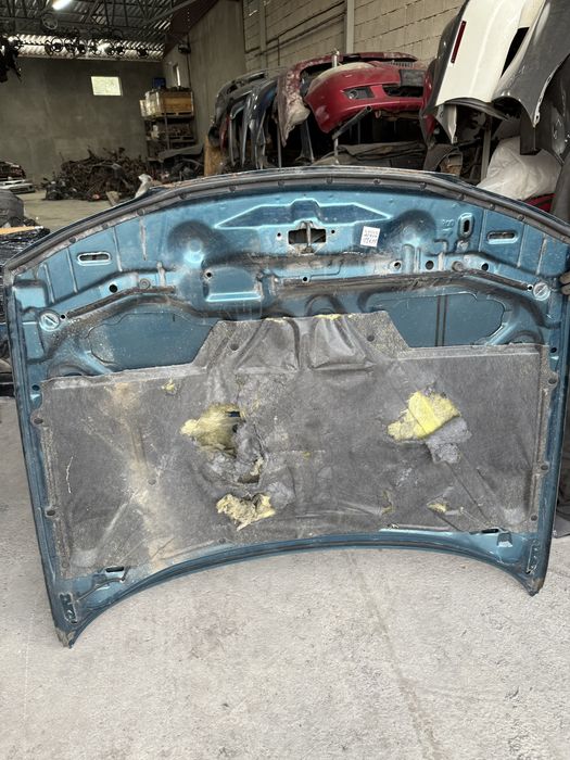 Капот Мазда Кронус