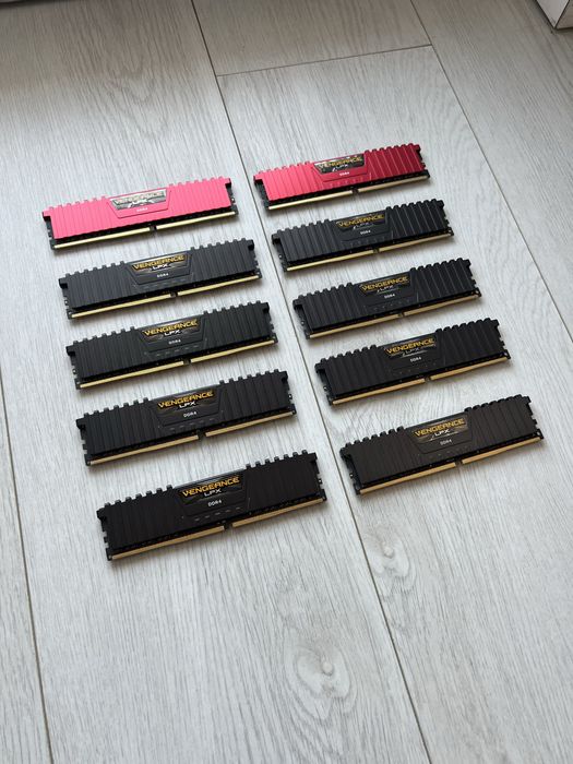 • RAM • Corsair • 64gb • 32gb •