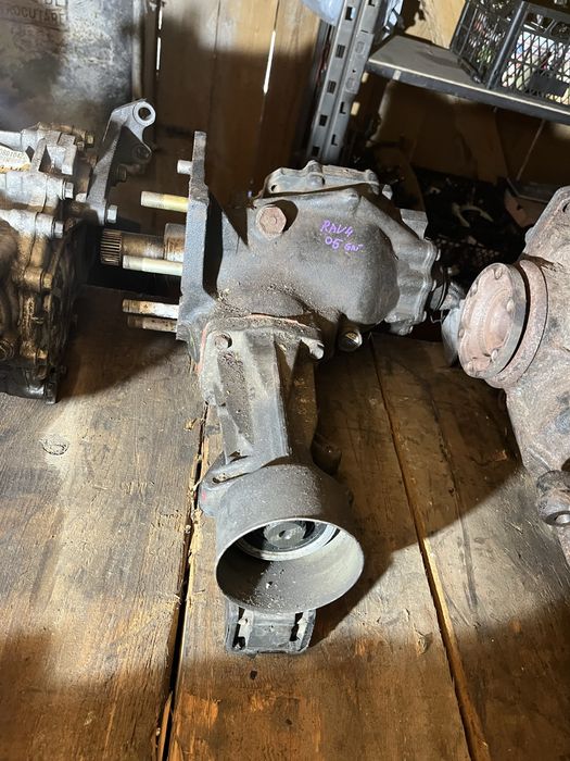cutie de transfer toyota Rav 4 motor 2.0 diesel an 2000-2005