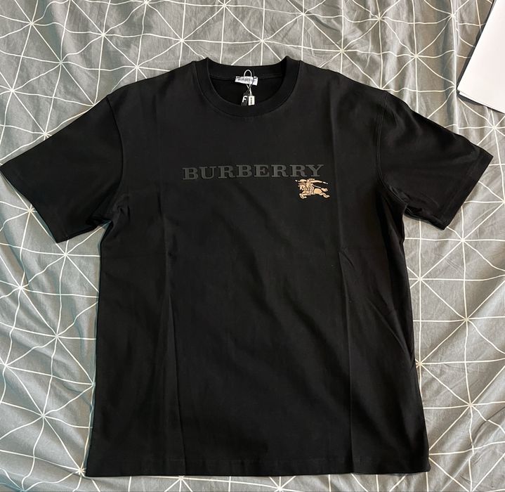 Burberry t-shirt