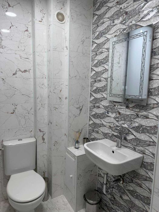 2-стаен апартамент, Широк център