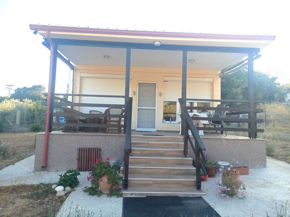 Продава Бизнес парцел 1000м2 с къща 50м2 до морето Неа Кердилия,Гърция