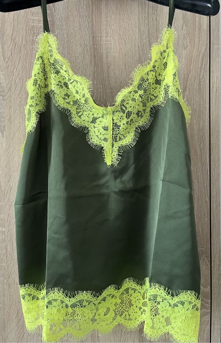 Topuri dama pe mai multe culori