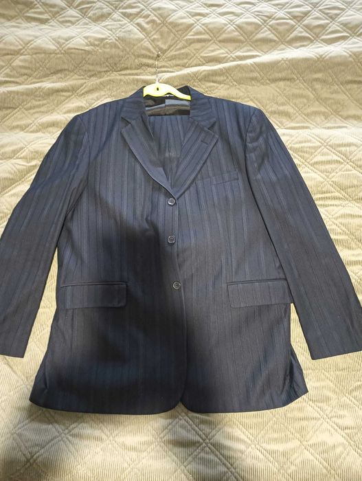 Costum bărbați - Giorgio Armani marime 56