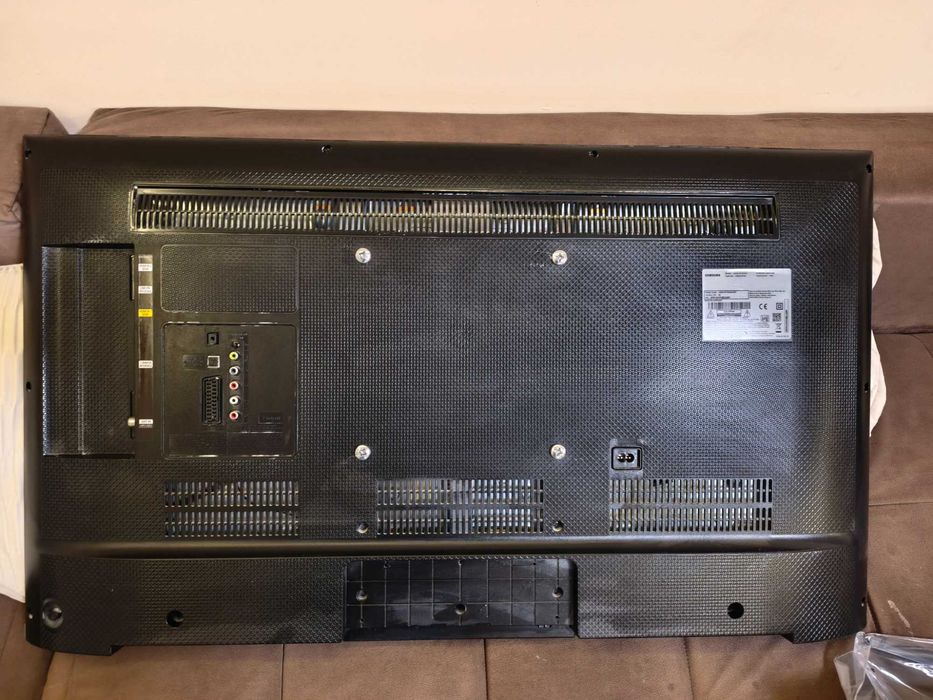 Samsung UE40J5100AW  40 инча