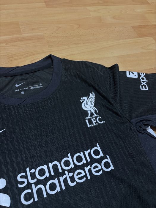 Футболна тениска Ливърлул