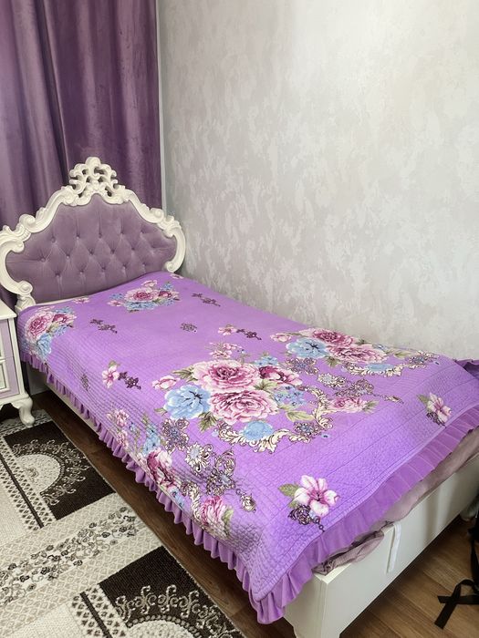 Кровать для спальни