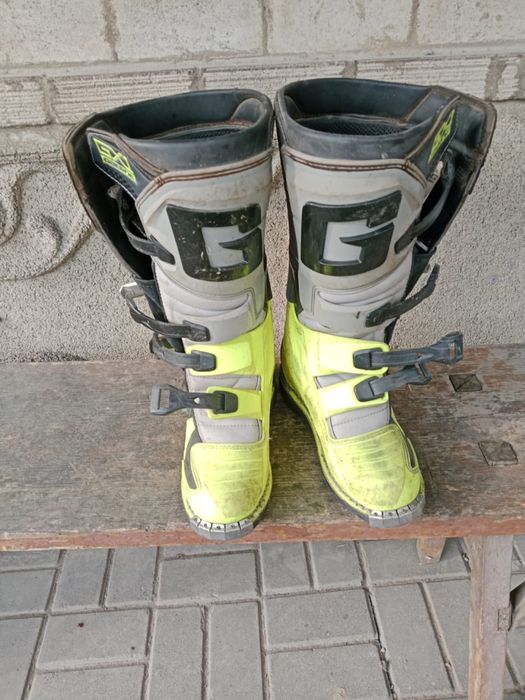 Продам мотоботы gaerna gx1