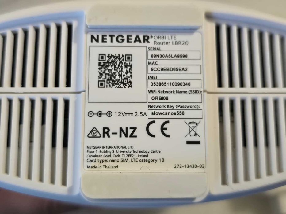 Router Netgear Orbi LBR20 4G LTE Advanced, WiFi Mesh AC2200, Slot SIM