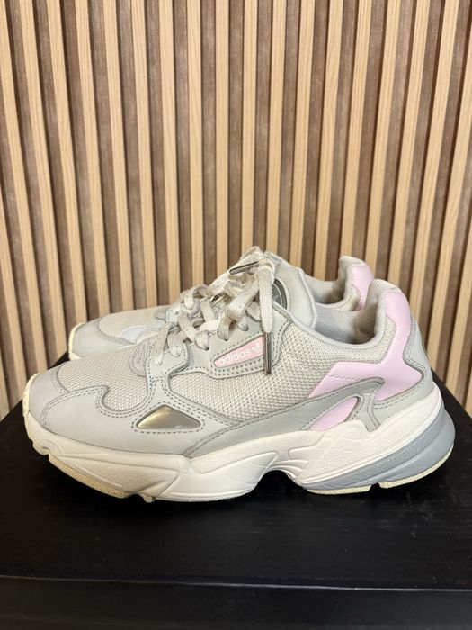 Маратонки Adidas 37,5