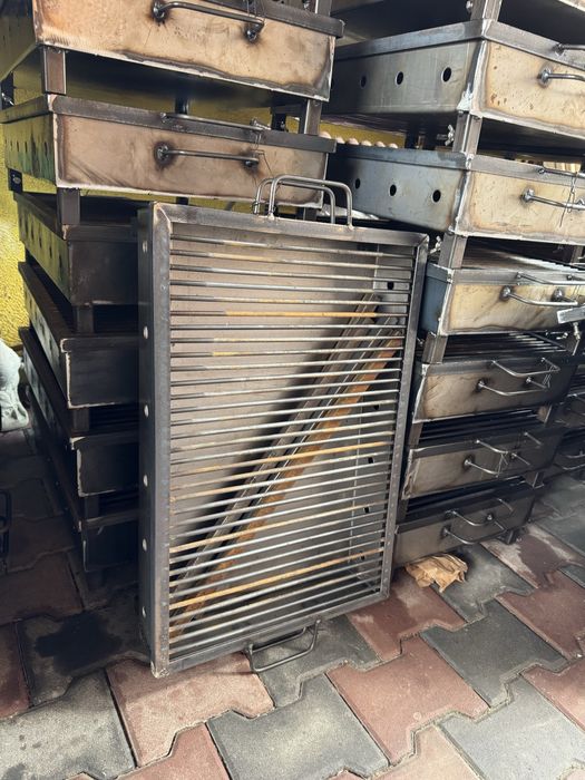 Gratar pentru camping cu carbuni marime 40x30cm/ 50x38 / 60x40/ 70x50